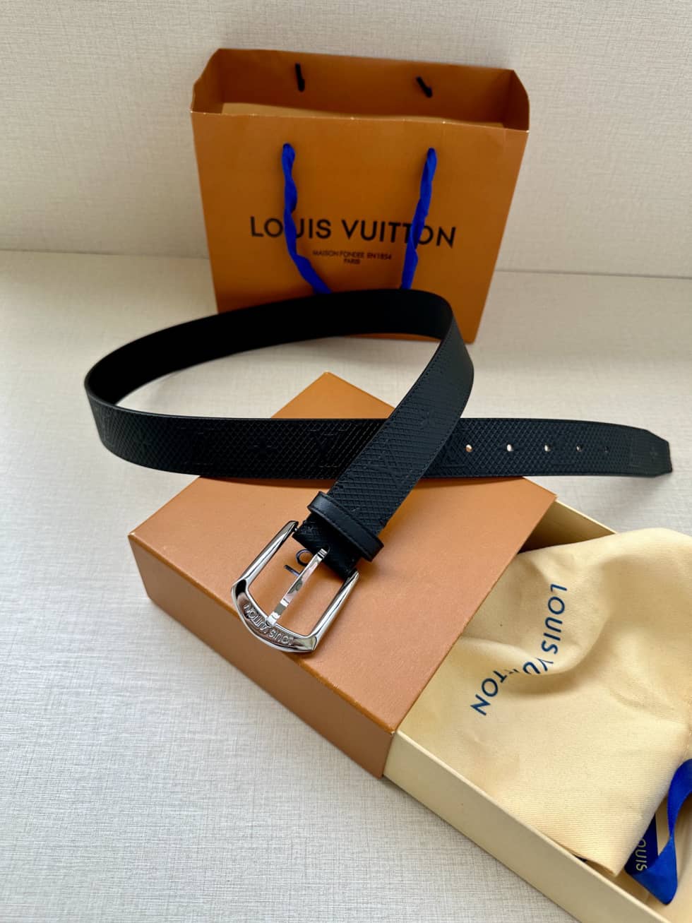 loubelt198_3