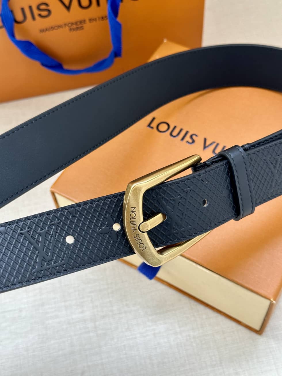 loubelt199_2