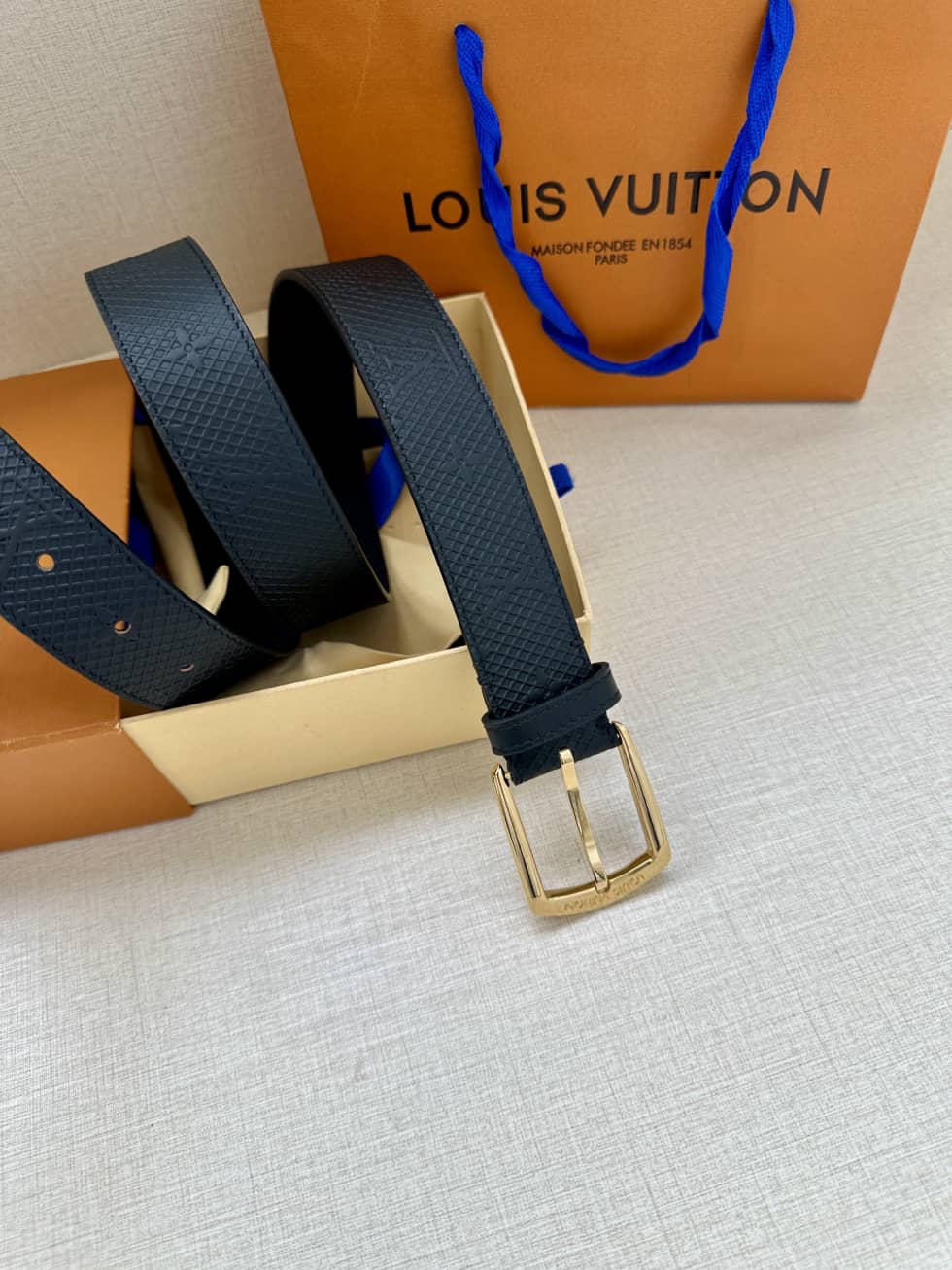 loubelt199_4