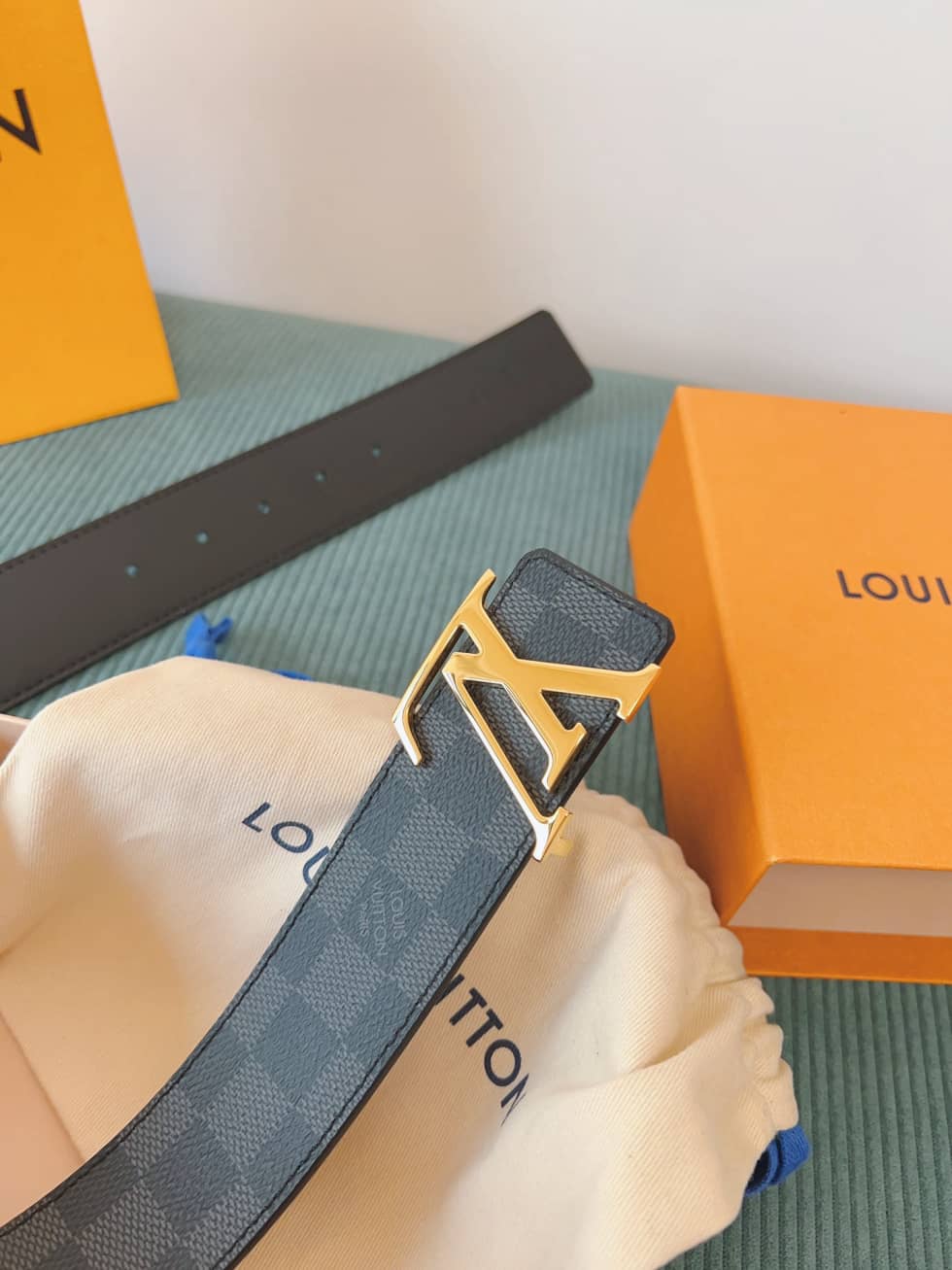 loubelt244_3