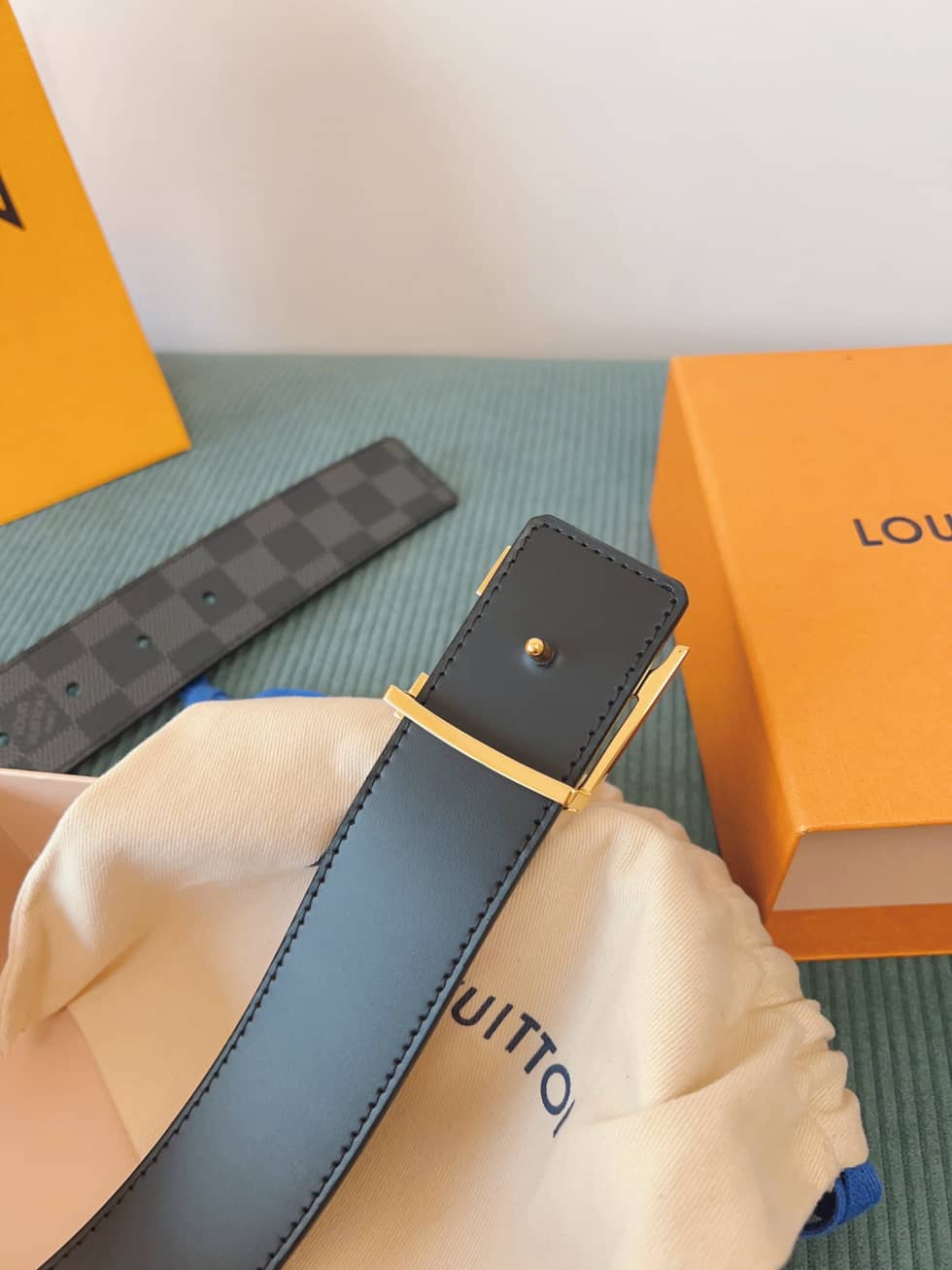 loubelt281_4