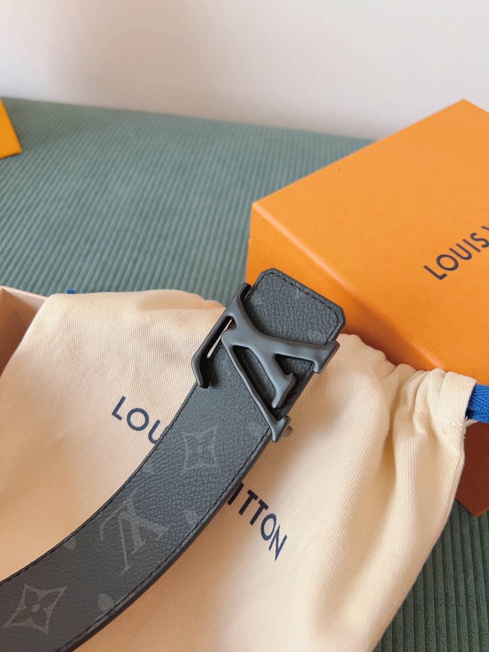 loubelt284_6