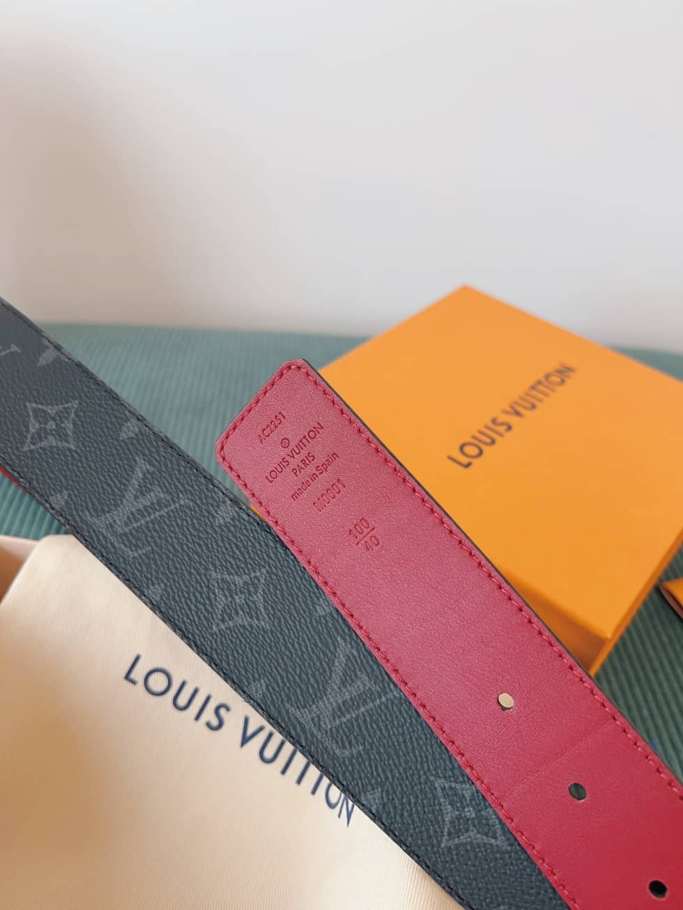 loubelt284_8