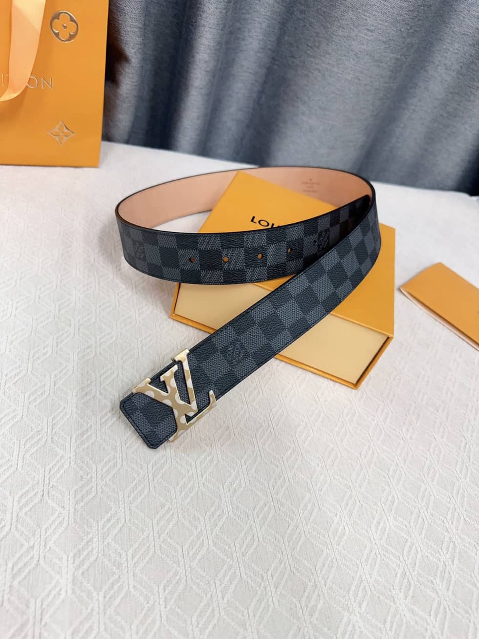 loubelt289_6