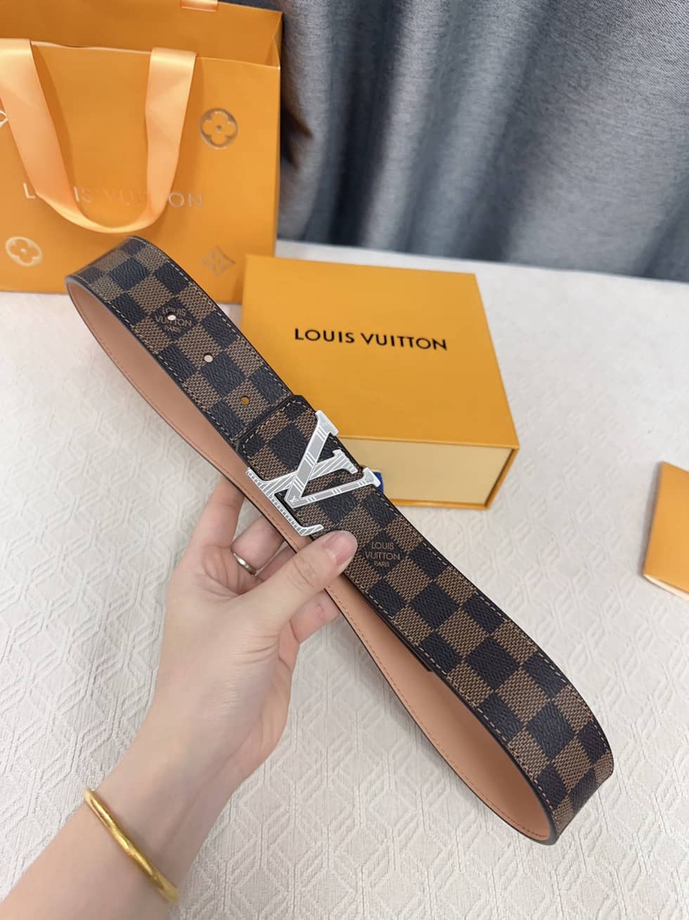 loubelt290_2