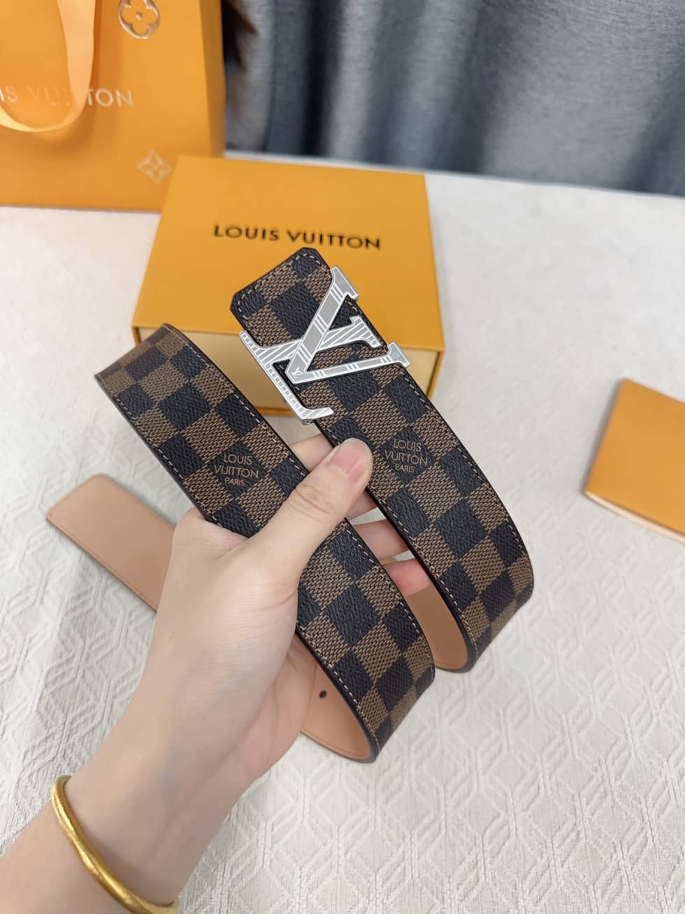 loubelt290_3