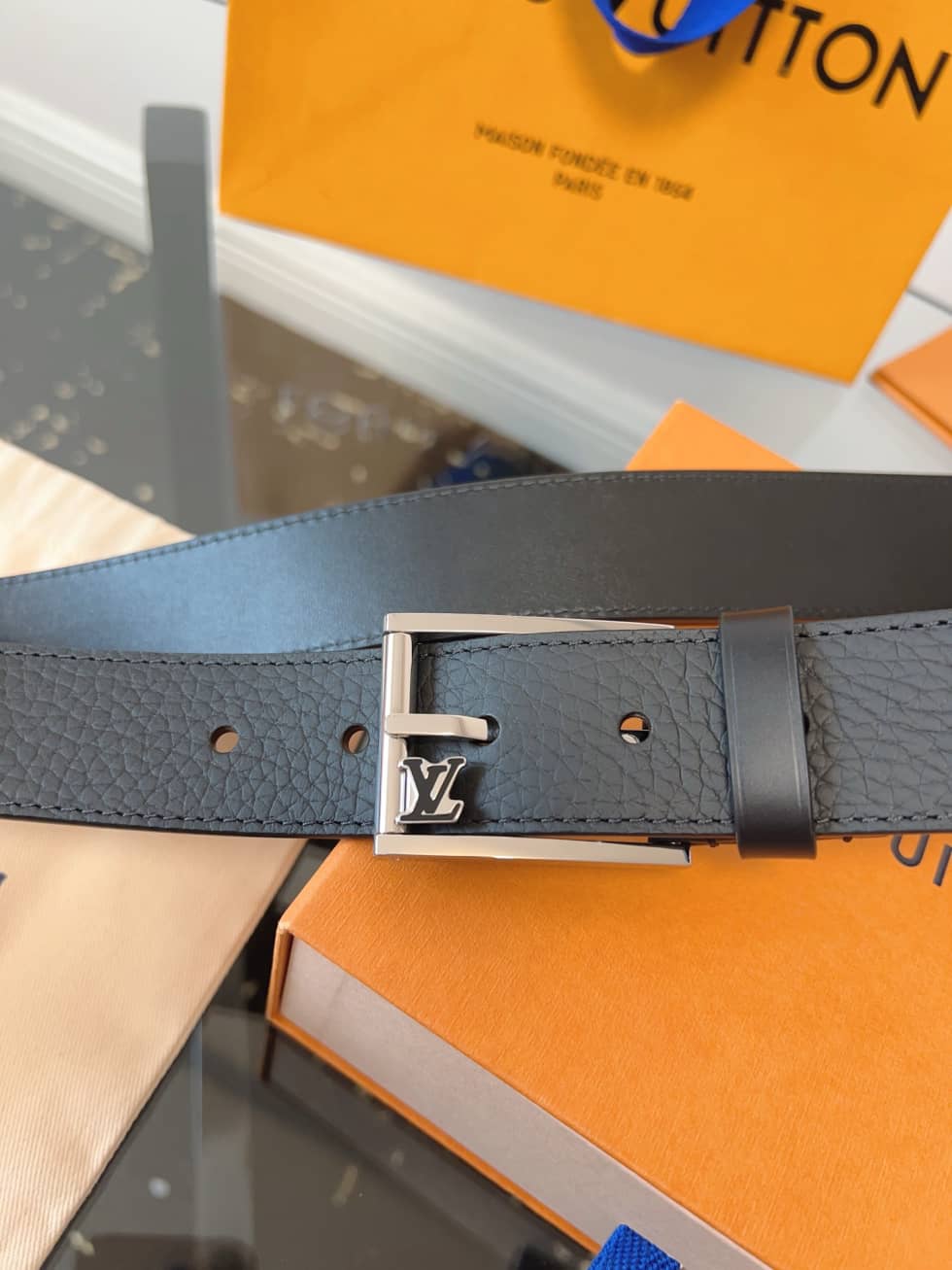 loubelt32_2