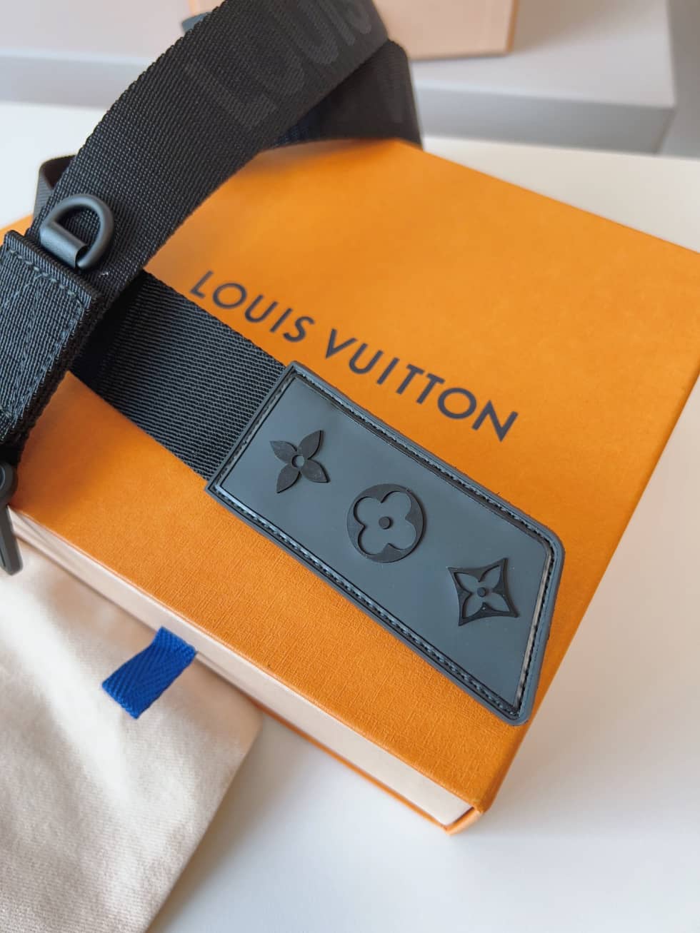loubelt359_3