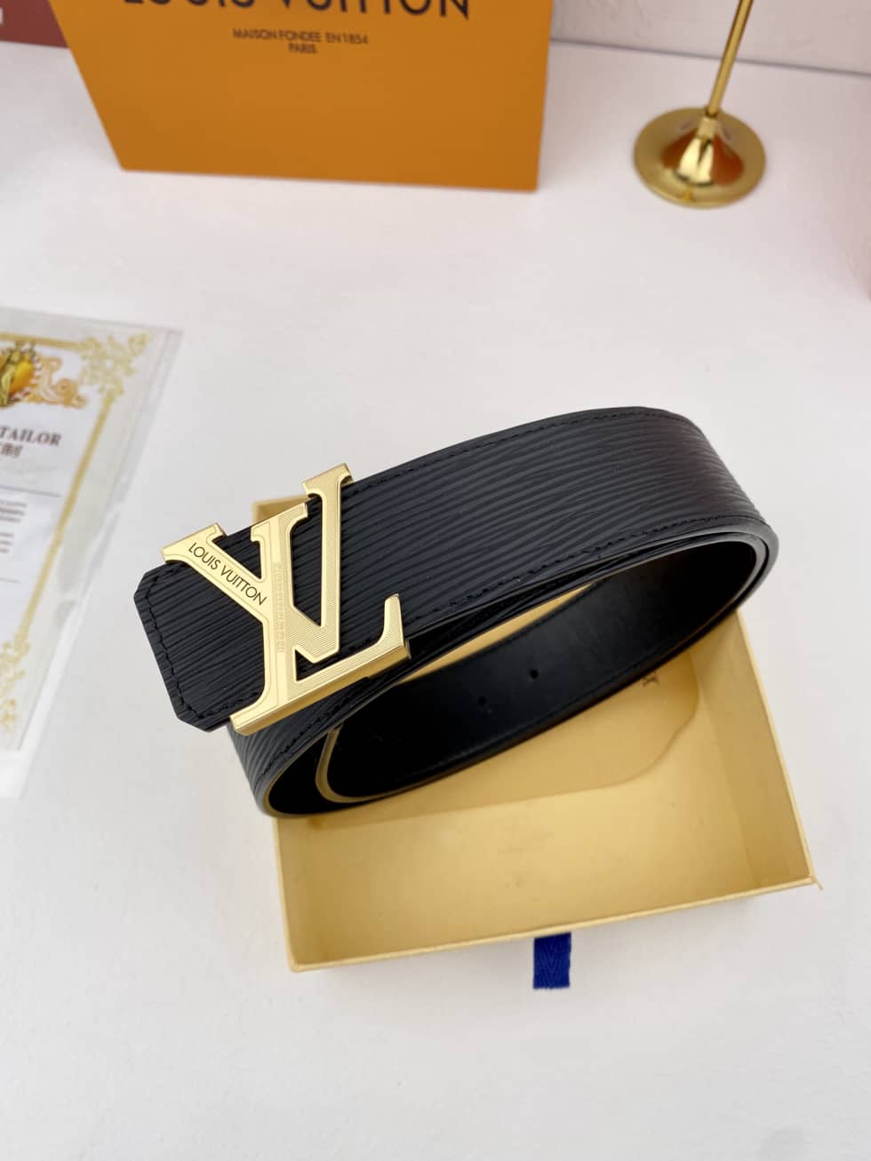 loubelt373_1