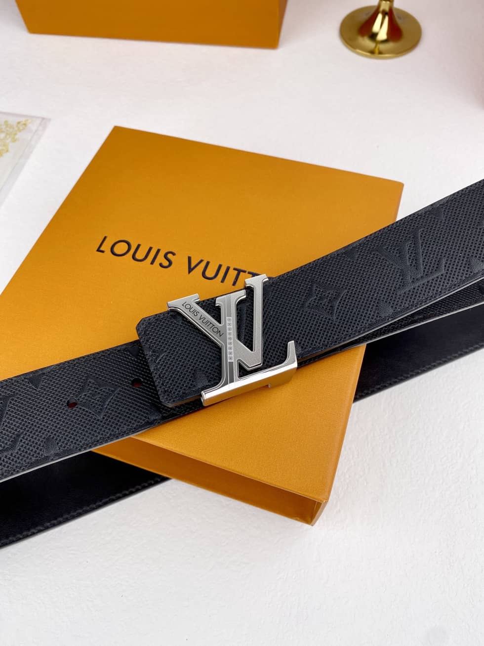 loubelt373_7