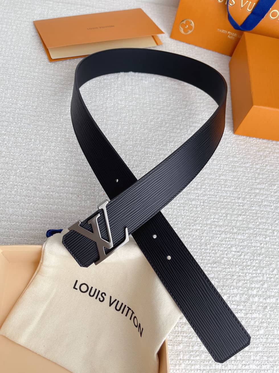 loubelt380_9