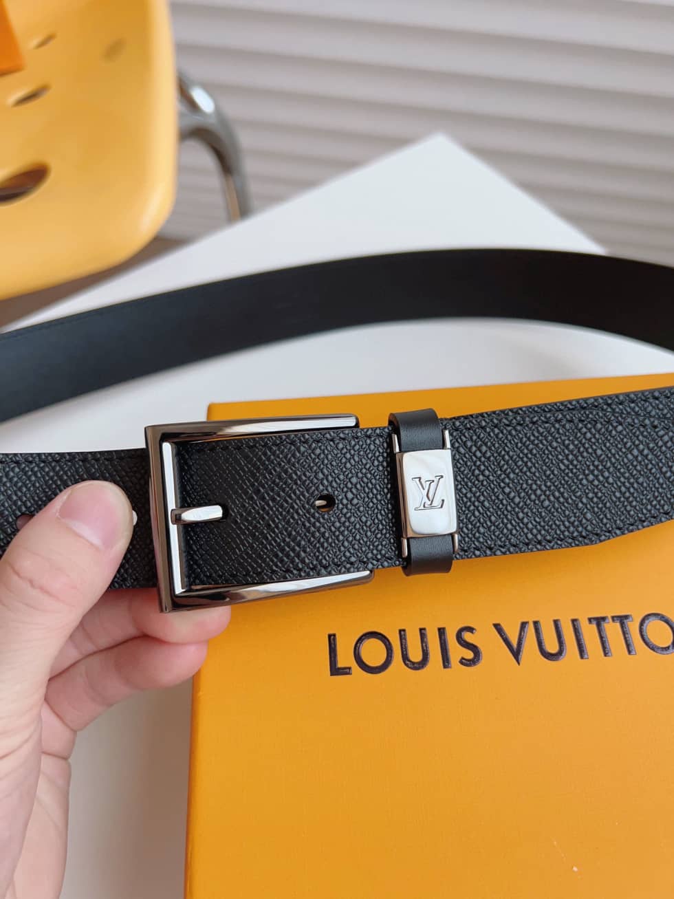 loubelt389_4