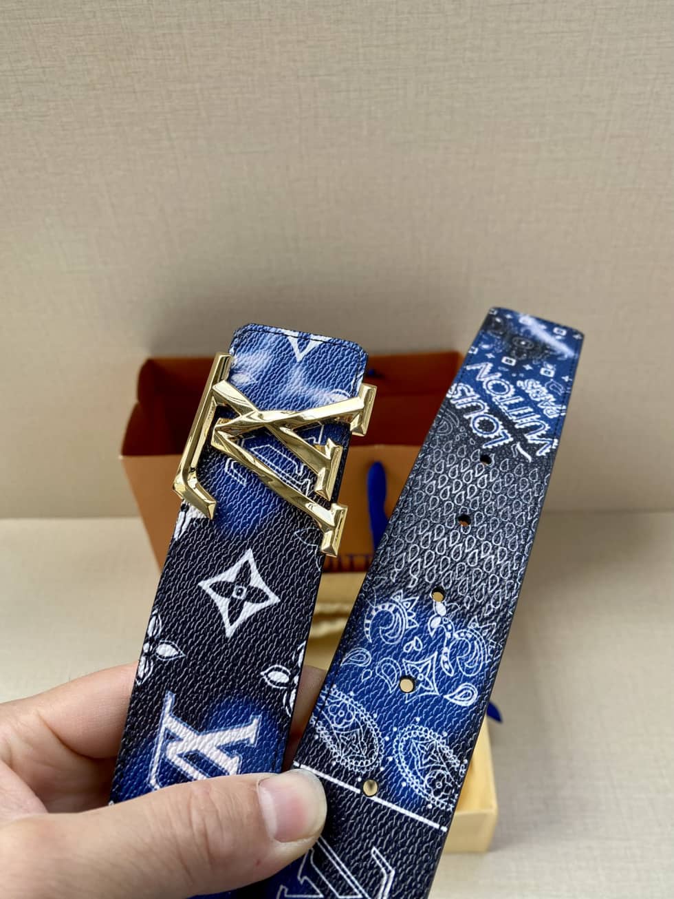loubelt405_7