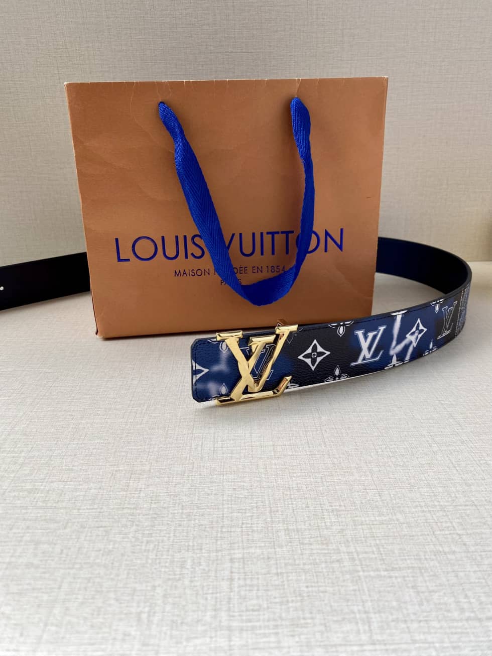 loubelt405_8