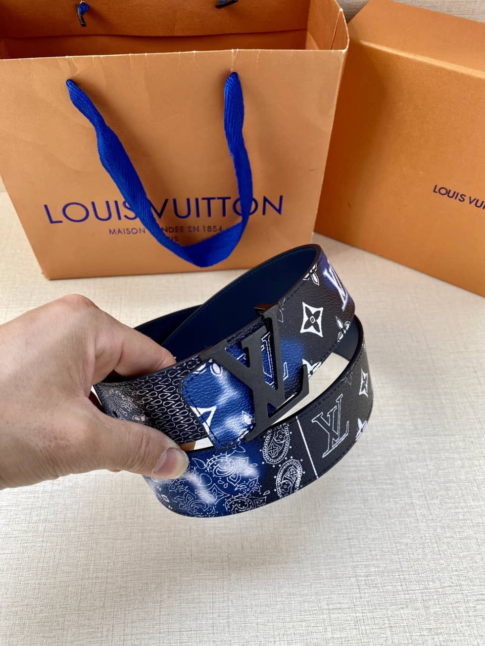 loubelt406_4