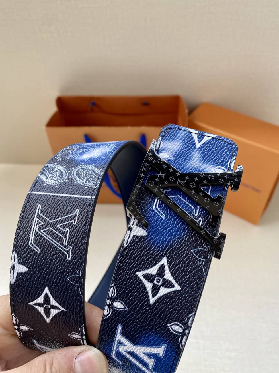 loubelt406_6