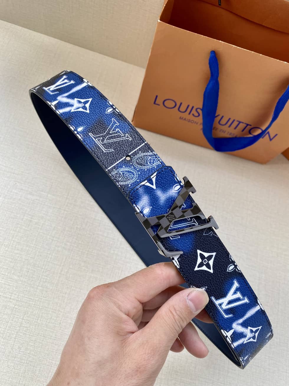 loubelt407_1