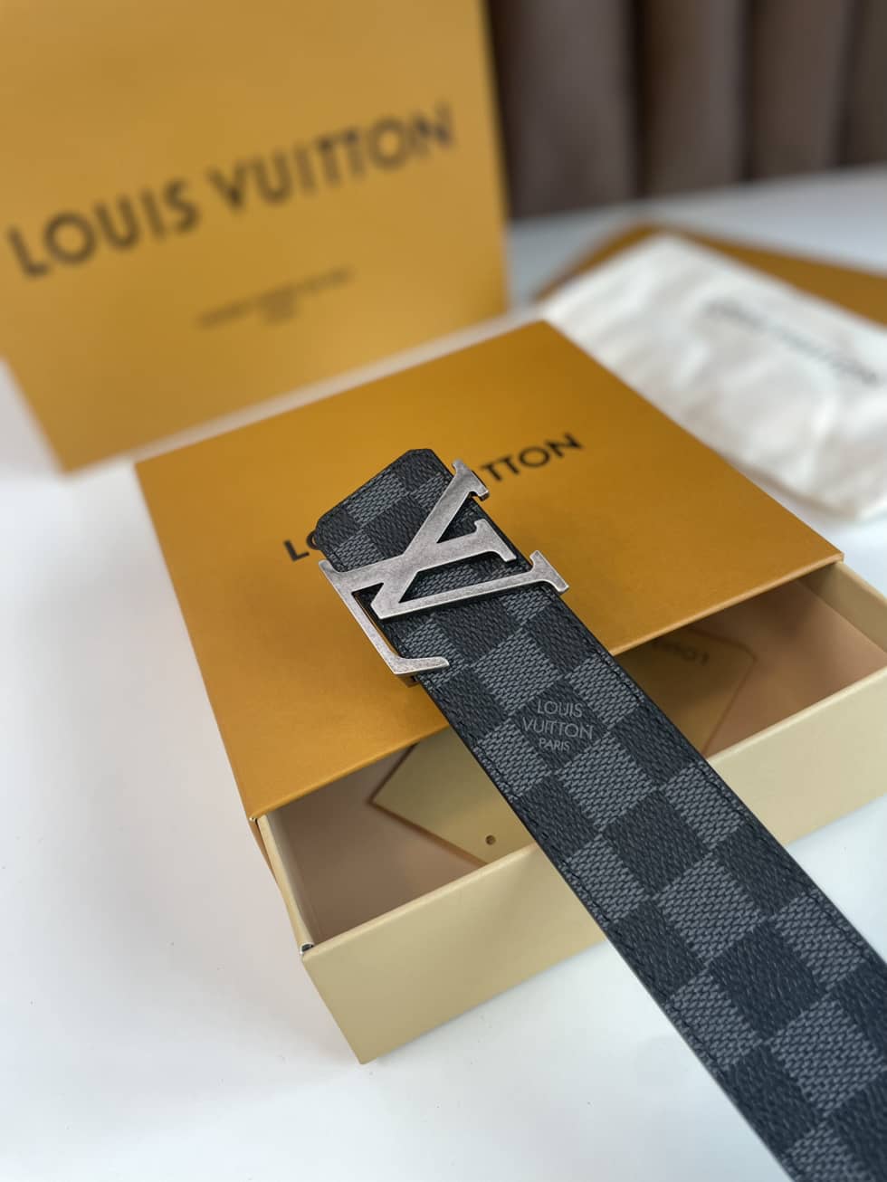 loubelt468_4