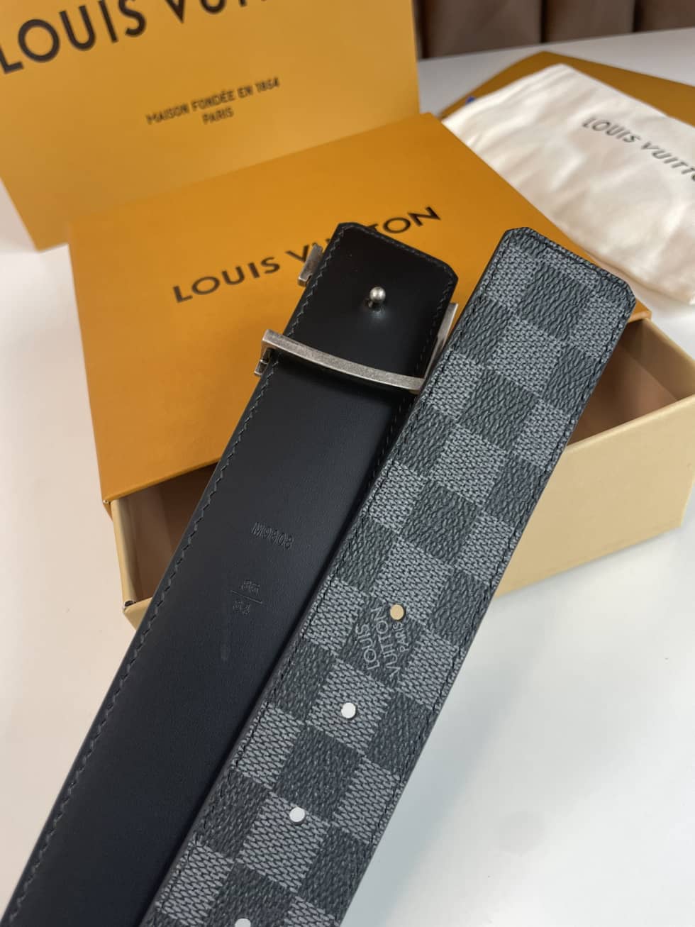 loubelt468_5