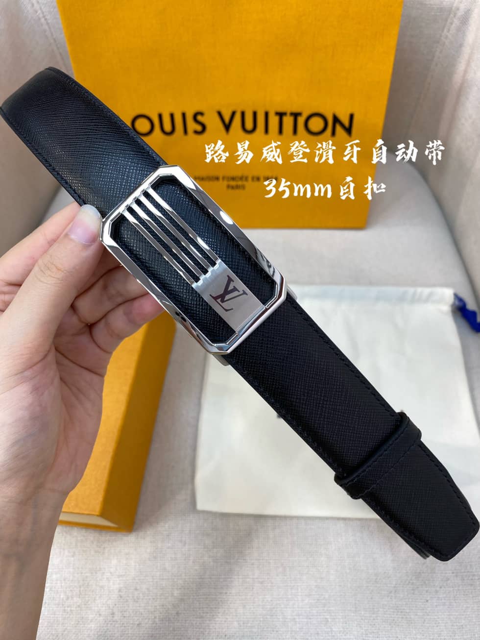 loubelt520_3