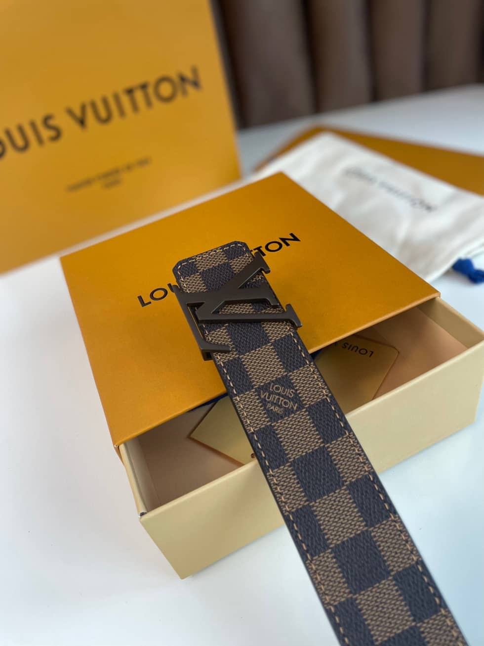 loubelt569_4