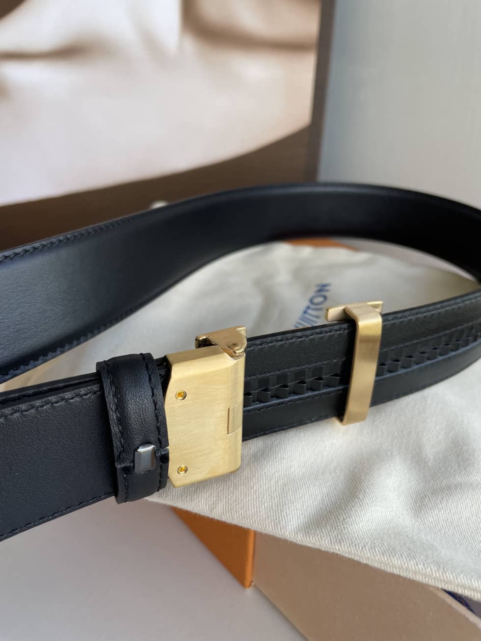 loubelt595_3