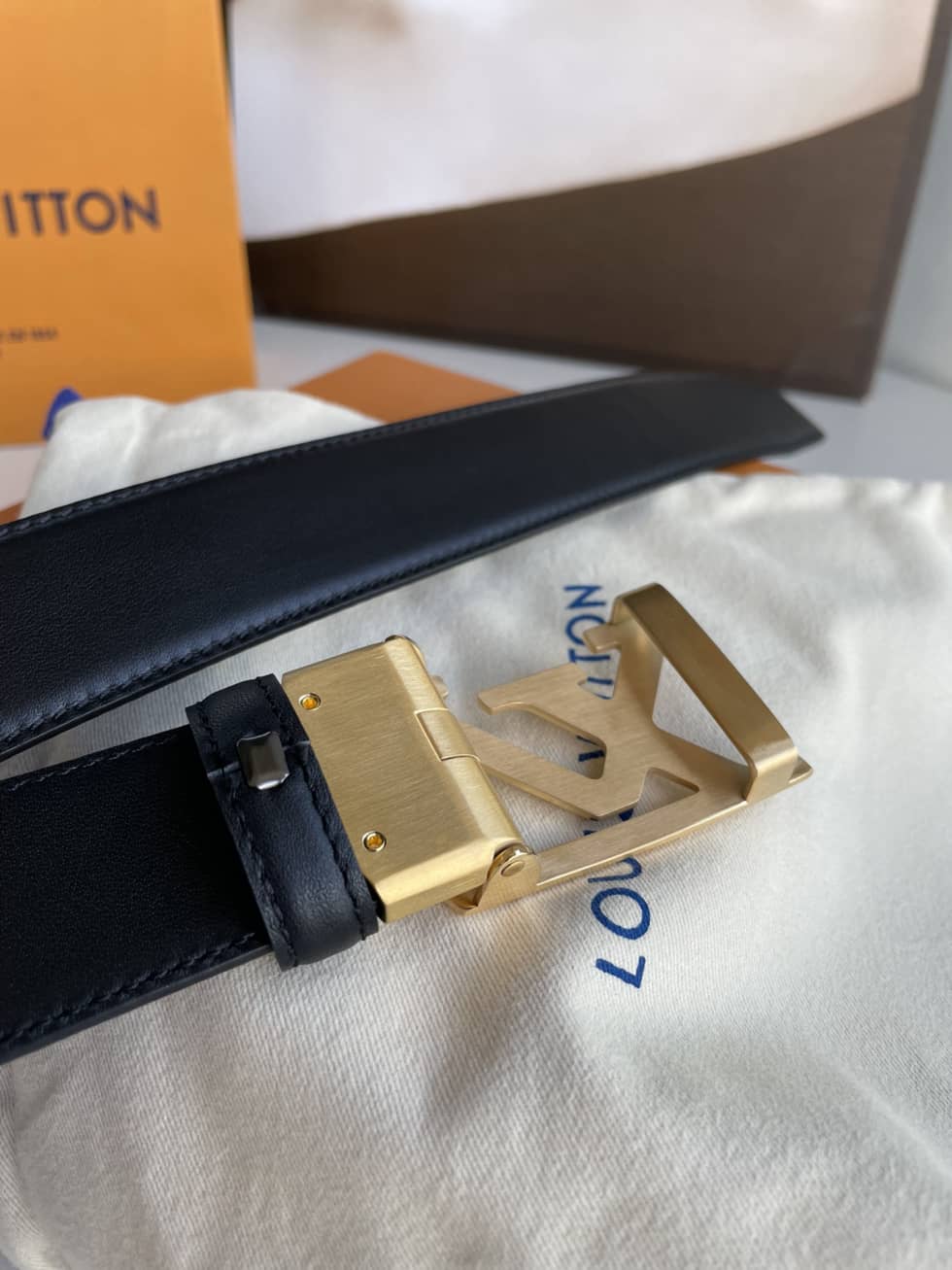 loubelt595_5
