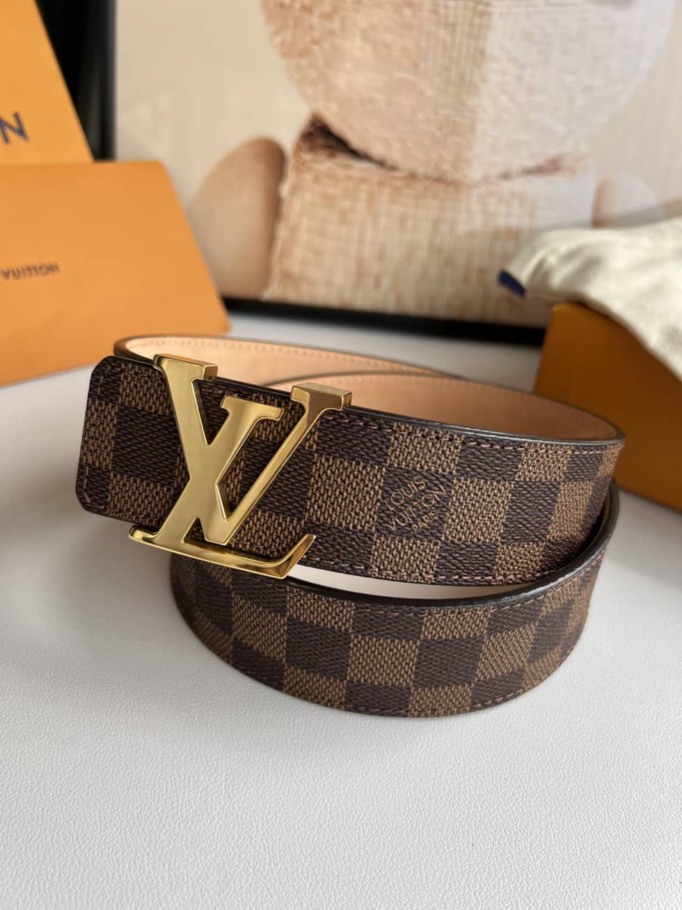 loubelt599_7