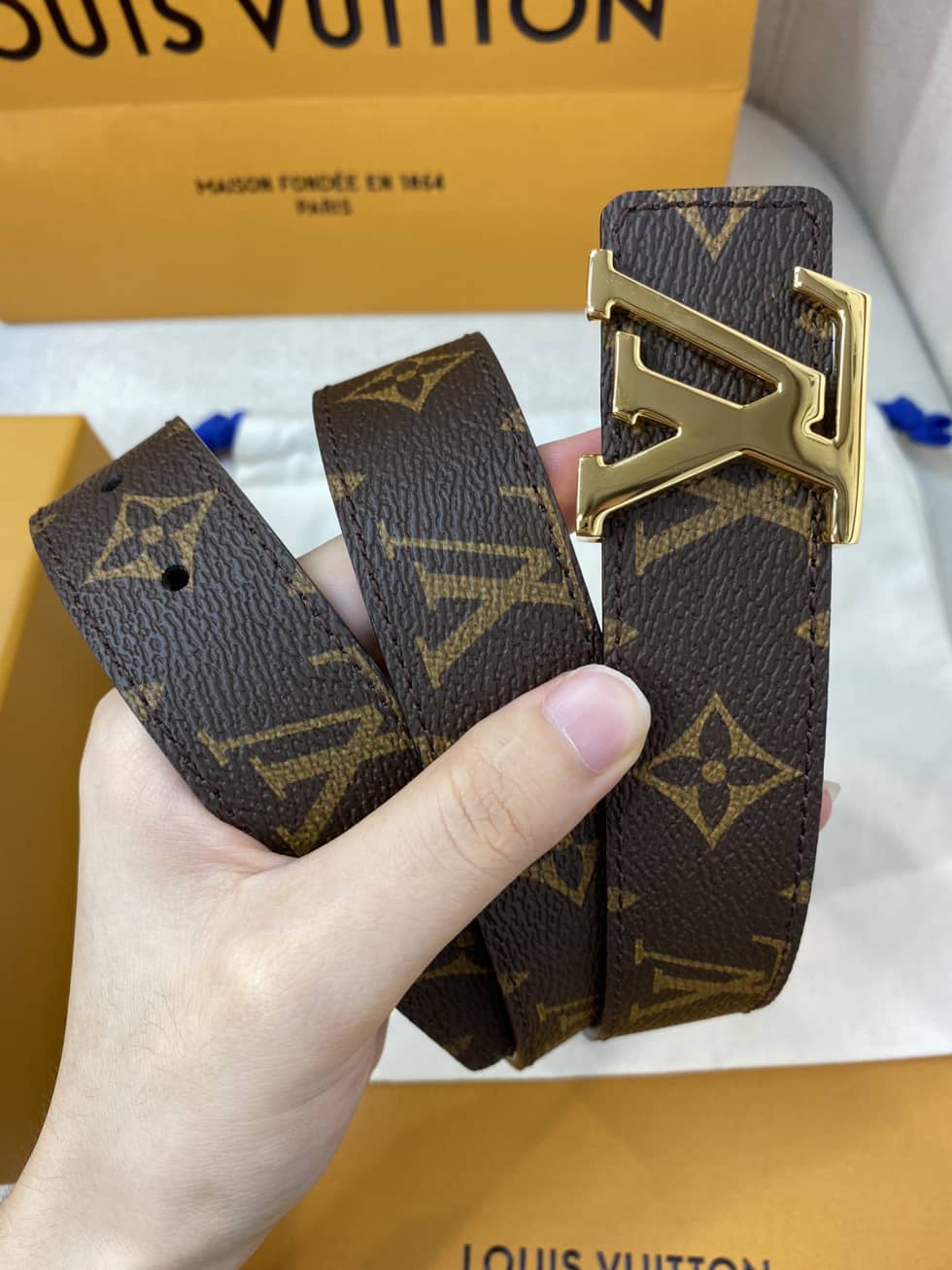 loubelt702_5