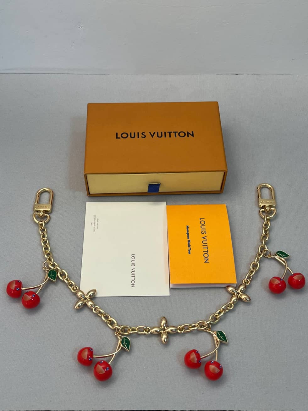 lobagcharm2_1