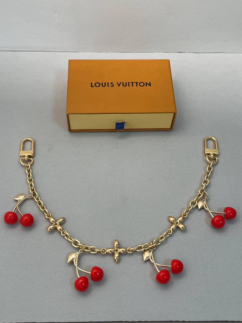 lobagcharm2_2